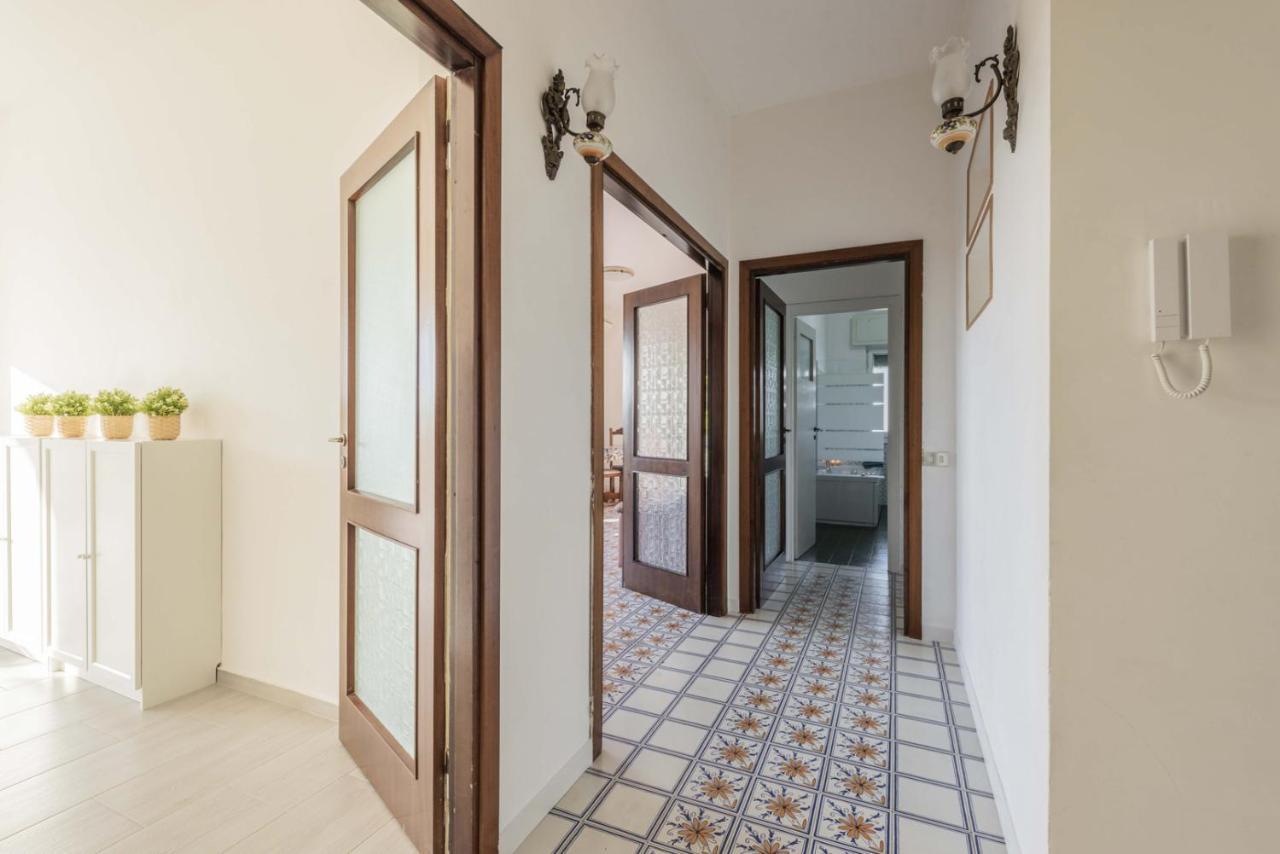 Rosa House Lägenhet Marina di Cerveteri Exteriör bild